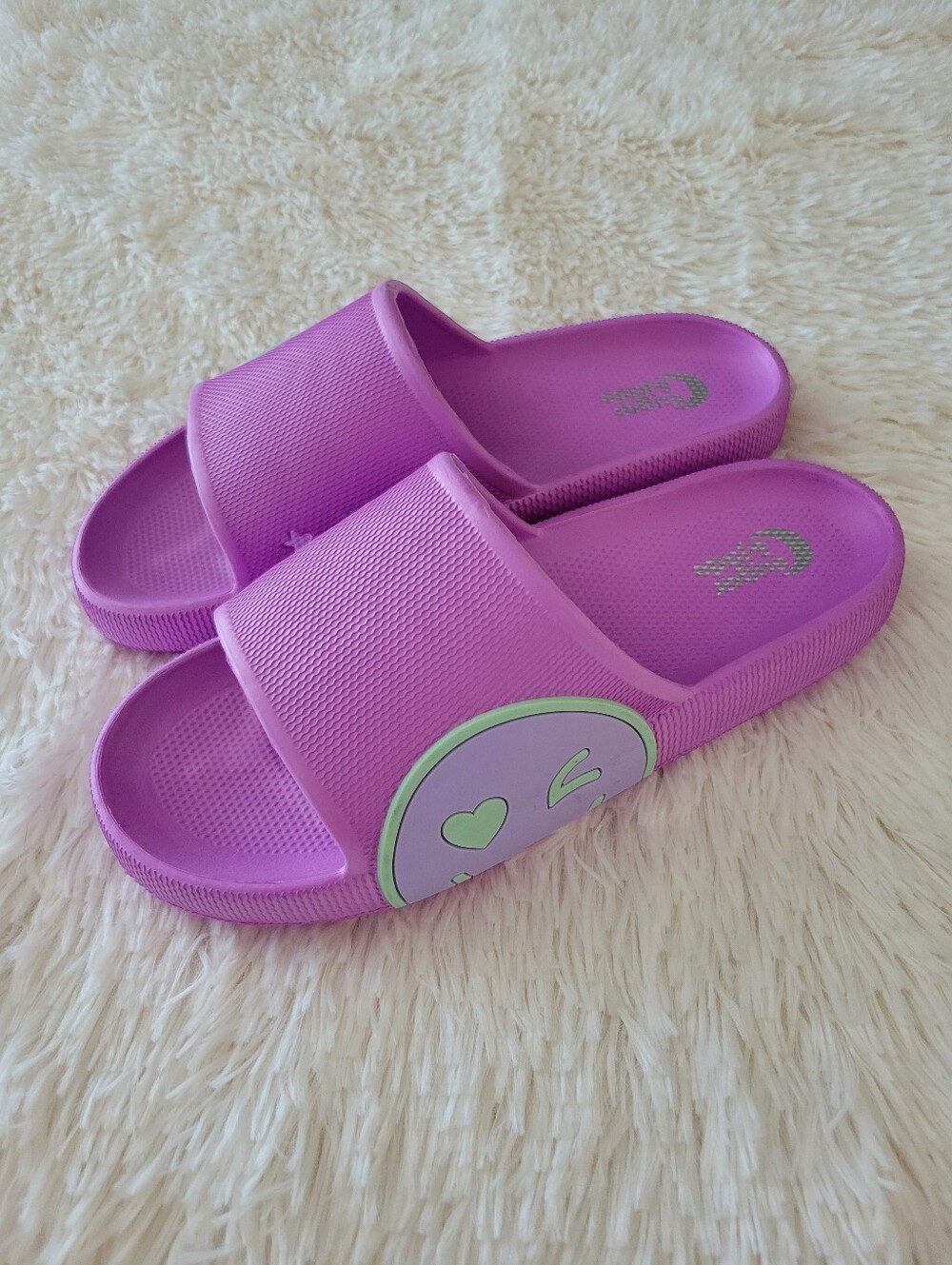 The Children's Place Sugar & Jade Purple Emoji Slides Girls Youth Size 6 NWOT